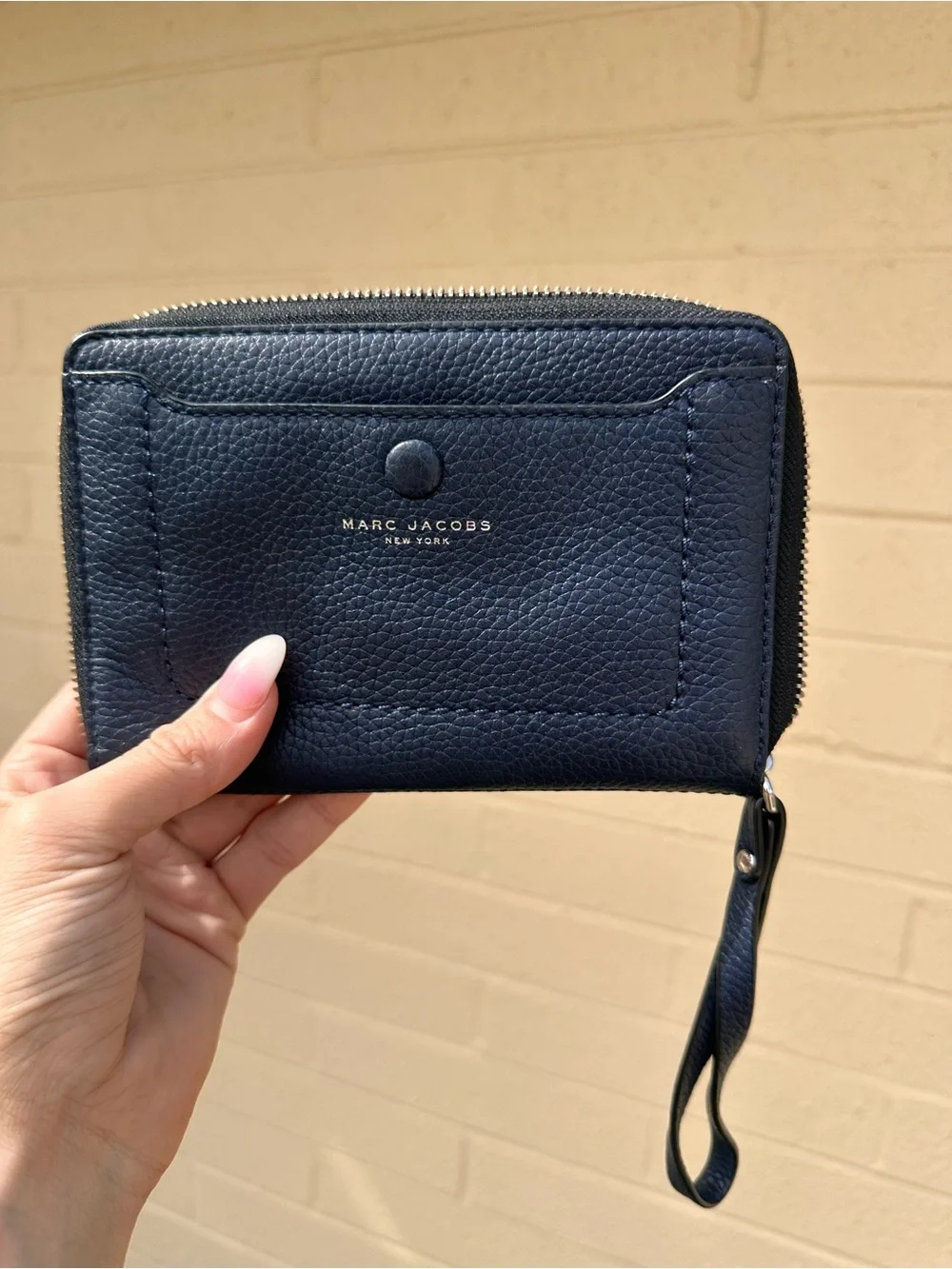Marc Jacobs compact wristlet
